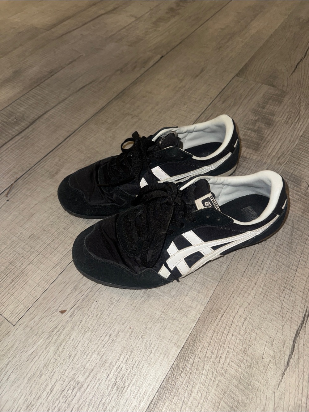 Onitsuka Black and White